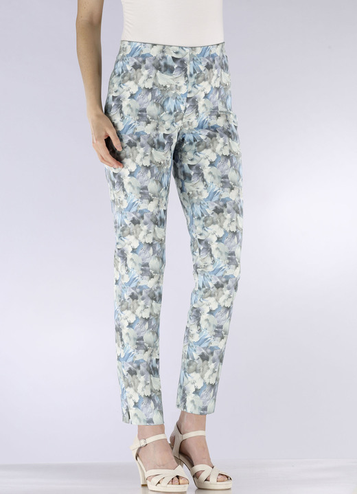Hosen - Hose mit floralem Allover-Dessin Ansicht 3 Hosen - Hose mit floralem Allover-Dessin, in Größe 018 bis 052, in Farbe ECRU-BLEU-BUNT Ansicht 3