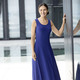 Abendmode - Kleid, 2-tlg. mit abnehmbarem Ponchoüberwurf – Farbe ROYALBLAU-LILA-BUNT – Ansicht 3 Abendmode - Kleid, 2-tlg. mit abnehmbarem Ponchoüberwurf, in Größe 036 bis 054, in Farbe ROYALBLAU-LILA-BUNT – Farbe ROYALBLAU-LILA-BUNT – Ansicht 3