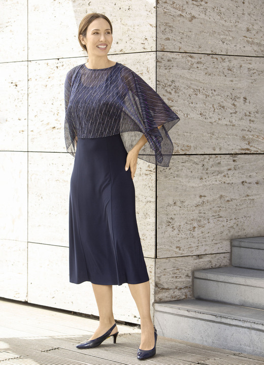 Abendmode - Kleid, 2tlg. mit abnehmbarem Ponchoüberwurf Ansicht 2 Abendmode - Kleid, 2tlg. mit abnehmbarem Ponchoüberwurf, in Größe 036 bis 054, in Farbe NACHTBLAU Ansicht 2