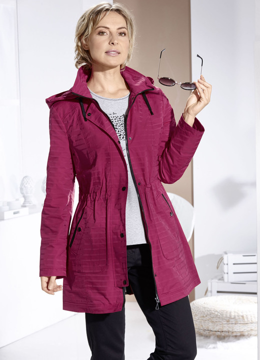 Kurz - Funktionsjacke mit dezentem Streifendessin Ansicht 7 Kurz - Funktionsjacke mit dezentem Streifendessin, in Größe 018 bis 054, in Farbe SAND Ansicht 7