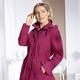 Kurz - Funktionsjacke mit dezentem Streifendessin – Farbe RUBINROT – Ansicht 2 Kurz - Funktionsjacke mit dezentem Streifendessin, in Größe 018 bis 054, in Farbe SAND – Farbe RUBINROT – Ansicht 2