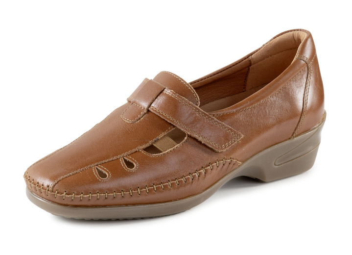Pumps & Ballerina - ELENA EDEN Mokassin-Trotteur mit luftigen Durchbrüchen, in Größe 036 bis 042, in Farbe COGNAC Ansicht 1