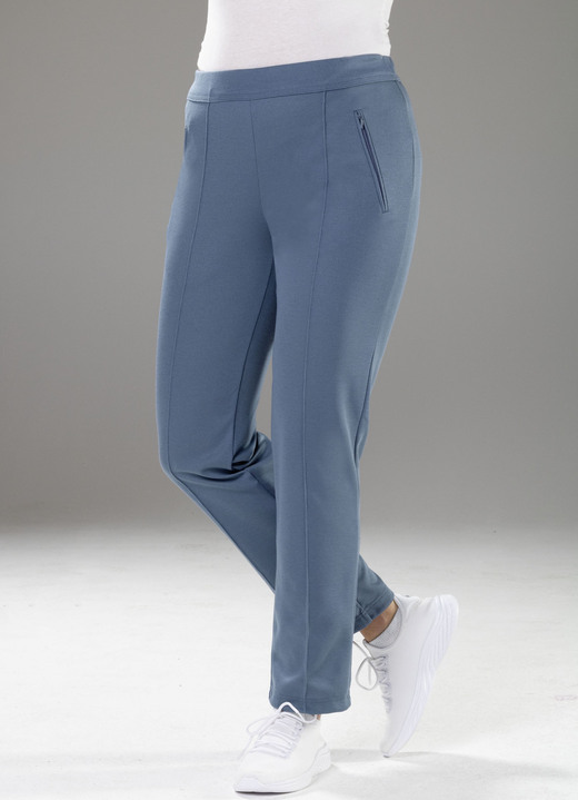 Freizeithosen - Freizeithose von „Athlet“ in 4 Farben Freizeithosen - Freizeithose von „Athlet“ in 4 Farben, in Größe 019 bis 052, in Farbe MITTELBLAU