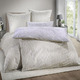 Florella - Wendebettwäsche-Garnitur aus 100% Baumwolle – Farbe BEIGE Florella - Wendebettwäsche-Garnitur aus 100% Baumwolle, in Größe 111 (40/80 cm + 135/200 cm) bis 115 (80/80 cm + 155/220 cm), in Farbe BEIGE