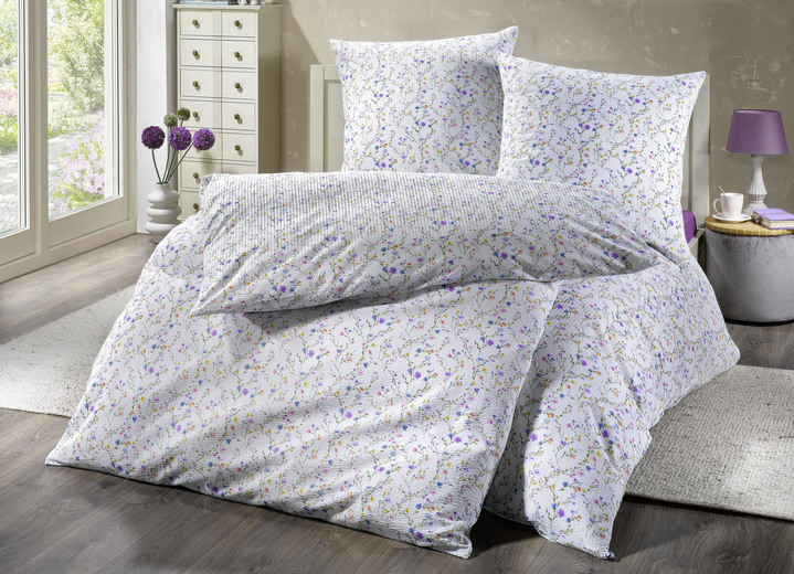 Janine - Bezaubernde Bettwäsche-Garnitur, in Größe 112 (80/80 cm + 135/200 cm) bis 115 (80/80 cm + 155/220 cm), in Farbe MULTICOLOR Ansicht 1