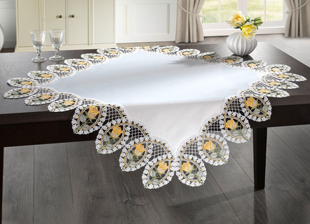 Tischdecke aus echter Plauener Spitze