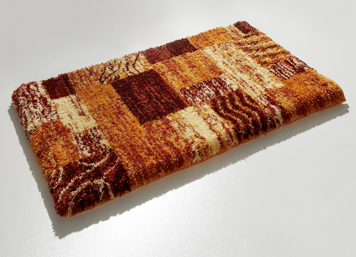 Badgarnituren - Supersofte Badvorleger aus dem Hause Grund, in Größe 100 (Vorleger halbrund, 50/ 80 cm) bis 112 (WC-Deckelbezug, 47/ 50 cm), in Farbe GRÜN Ansicht 4