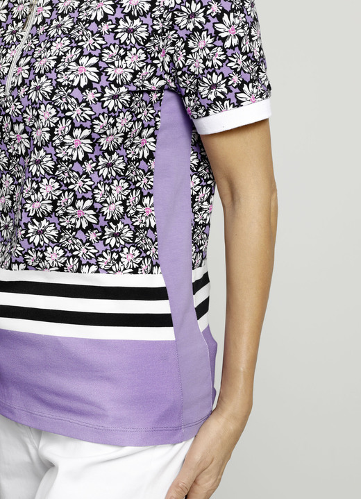 Shirts - Poloshirt mit Allovermuster, in Größe 038 bis 040, in Farbe SCHWARZ-LILA Ansicht 5