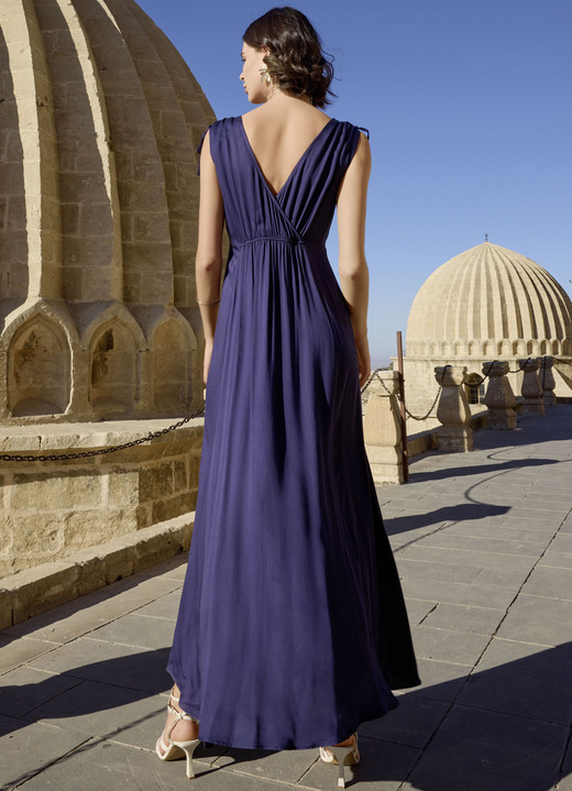 Strandkleider - Laurina Kleid mit raffbaren Trägern Ansicht 2 Strandkleider - Laurina Kleid mit raffbaren Trägern, in Größe 036 bis 052, in Farbe MARINE Ansicht 2