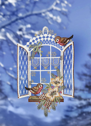 Fensterbild aus echter Plauener Spitze