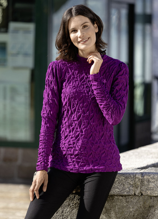 Langarm - Shirt mit Stehkragen in 2 Farben, in Größe 034 bis 052, in Farbe BEERE Ansicht 2