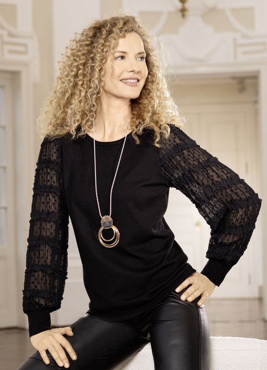 Basics - Pullover mit Chiffon-Ärmeln Ansicht 2 Basics - Pullover mit Chiffon-Ärmeln, in Größe L(44/46) bis XXL(52/54), in Farbe SCHWARZ Ansicht 2