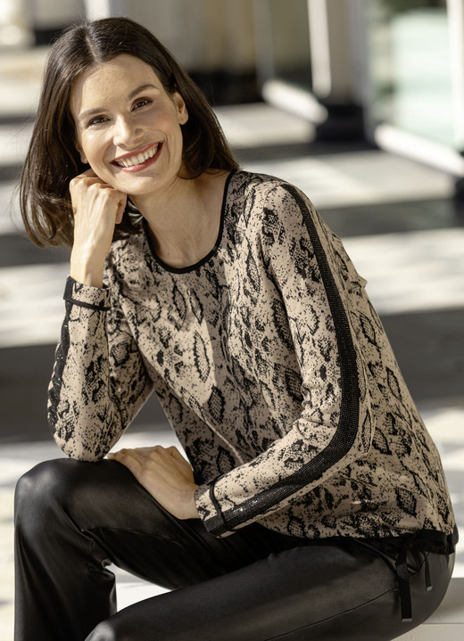 Pullover & Strickmode - Pullover mit edler Schmucksteinzier, in Größe 038 bis 052, in Farbe BEIGE-SCHWARZ Ansicht 2