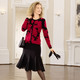 Strickjacken - Strickjacke in Feinstrick – Farbe SCHWARZ-ROT – Ansicht 3 Strickjacken - Strickjacke in Feinstrick, in Größe L(44/46) bis XXL(52/54), in Farbe SCHWARZ-ROT – Farbe SCHWARZ-ROT – Ansicht 3