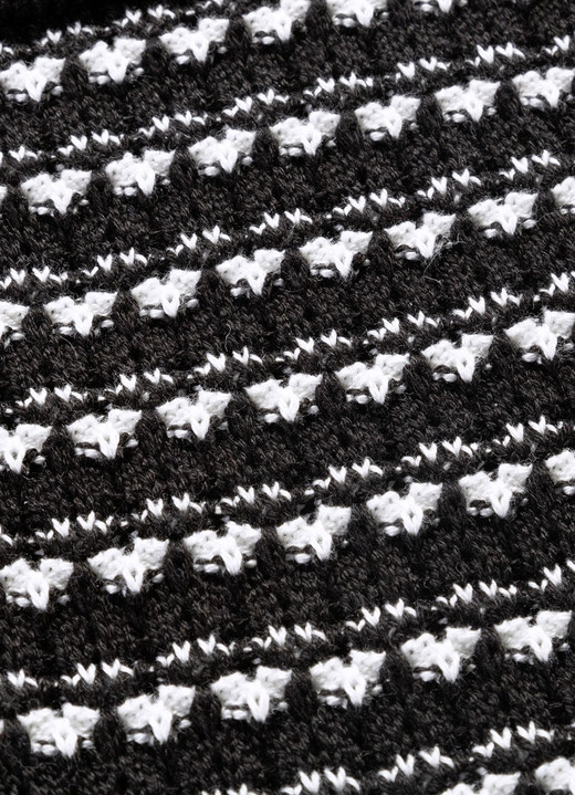 Strickjacken - Strickjacke mit aufwendigem Strukturmix, in Größe 038 bis 054, in Farbe SCHWARZ-ECRU Ansicht 5