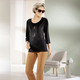 Shirts - Shirt mit kontrastfarbenen Zierplättchen – Farbe SCHWARZ – Ansicht 2 Shirts - Shirt mit kontrastfarbenen Zierplättchen, in Größe 038 bis 056, in Farbe SCHWARZ – Farbe SCHWARZ – Ansicht 2