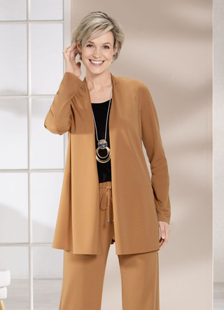 Shirtjacke in verschlussloser Form in 4 Farben