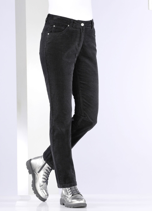 Hosen mit Knopf- und Reißverschluss - Samtweiche Hose in 5-Pocket-Form, in Größe 017 bis 050, in Farbe BORDEAUX Ansicht 7