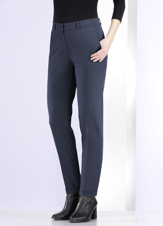 Hosen mit Knopf- und Reißverschluss - Hose mit rückwärtigem Dehnbundeinsatz, in Größe 018 bis 052, in Farbe JEANSBLAU MELIERT Ansicht 9