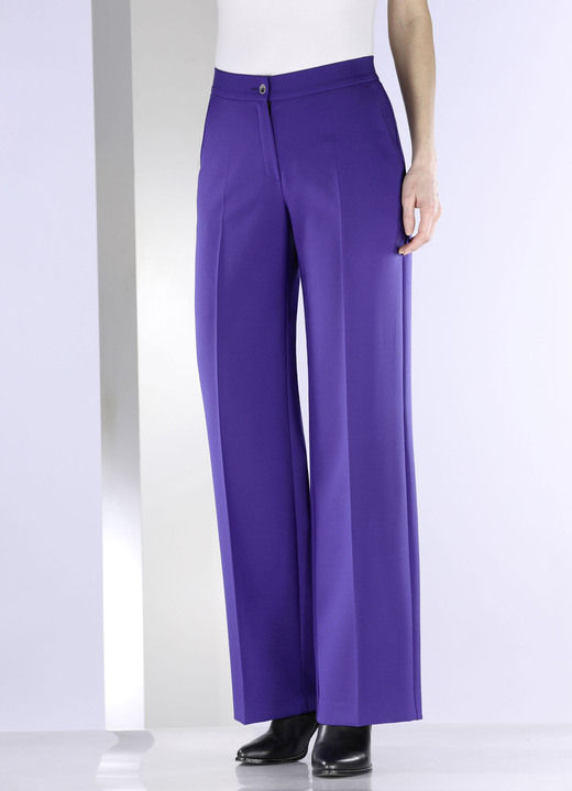 Hosen mit Knopf- und Reißverschluss - Hose in bequemer Weite, in Größe 018 bis 052, in Farbe ROYALBLAU Ansicht 3