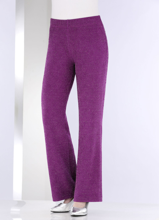 Hosen - Hose mit edel funkelndem Glanzgarn, in Größe 017 bis 052, in Farbe BEERE Ansicht 3