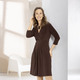 Langarm - Kleid mit V-Ausschnitt – Farbe BRAUN Langarm - Kleid mit V-Ausschnitt, in Größe 036 bis 052, in Farbe BRAUN