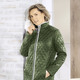 Kurz - Jacke mit Rautenstepp – Farbe OLIV – Ansicht 1 Kurz - Jacke mit Rautenstepp, in Größe 038 bis 054, in Farbe KOBALTBLAU – Farbe OLIV – Ansicht 1