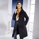 Damenmode - Funktionsmantel mit Rautenstepp – Farbe SCHWARZ – Ansicht 3 Damenmode - Funktionsmantel mit Rautenstepp, in Größe 034 bis 052, in Farbe SCHWARZ – Farbe SCHWARZ – Ansicht 3