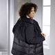 Kurz - Funktionsjacke in angesagtem Materialmix – Farbe SCHWARZ – Ansicht 6 Kurz - Funktionsjacke in angesagtem Materialmix, in Größe 034 bis 052, in Farbe SCHWARZ – Farbe SCHWARZ – Ansicht 6
