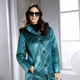 Winterjacken - Longjacke mit abnehmbarer Kapuze – Farbe SMARAGDGRÜN – Ansicht 1 Winterjacken - Longjacke mit abnehmbarer Kapuze, in Größe 036 bis 054, in Farbe VIOLETT – Farbe SMARAGDGRÜN – Ansicht 1