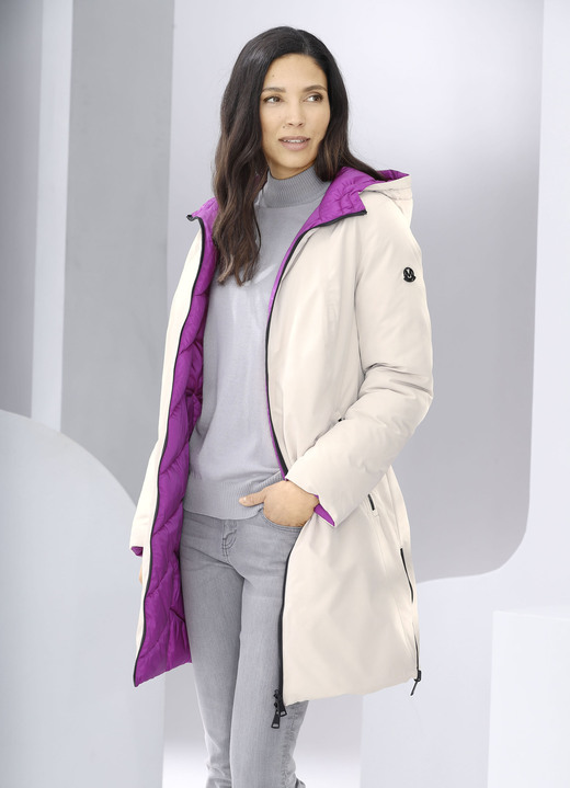 Lang - Wende-Kurzmantel mit fester Kapuze, in Größe 034 bis 050, in Farbe PINK-SAND Ansicht 3