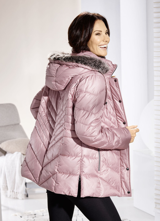 Winterjacken - Jacke mit Reißverschluss an den Seitenschlitzen Ansicht 4 Winterjacken - Jacke mit Reißverschluss an den Seitenschlitzen, in Größe 036 bis 052, in Farbe BLEU Ansicht 4