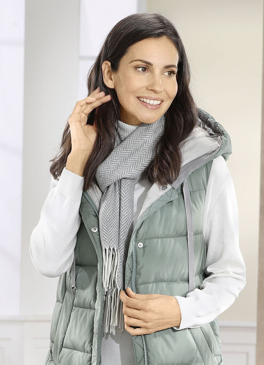 Schals - Schal mit Fischgratdessin, in Farbe RESEDAGRÜN-ECRU Ansicht 2