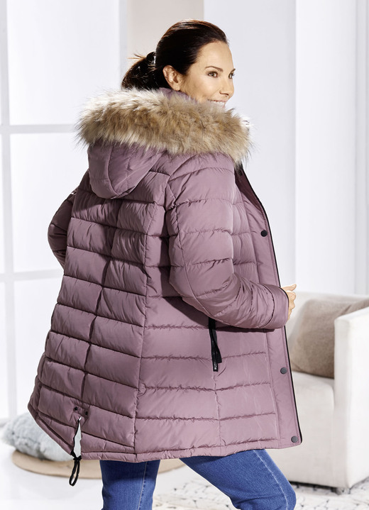 Lang - Funktions-Longjacke mit abnehmbarer Kapuze, in Größe 036 bis 052, in Farbe MALVE Ansicht 4