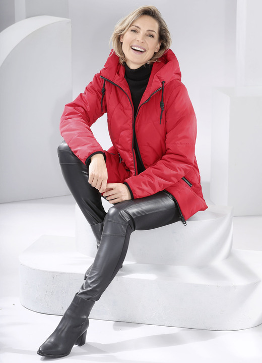 Winterjacken - Jacke mit verlängertem Rückteil Ansicht 4 Winterjacken - Jacke mit verlängertem Rückteil, in Größe 036 bis 052, in Farbe FEUERROT Ansicht 4