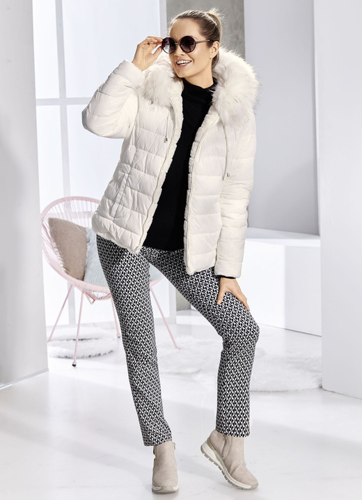 Winterjacken - Wendejacke mit fester Kapuze Ansicht 6 Winterjacken - Wendejacke mit fester Kapuze, in Größe 034 bis 050, in Farbe NATURWEISS Ansicht 6