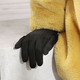 Handschuhe - Handschuh mit edel funkelnden Glitzer-Applikationen, in Farbe SCHWARZ – Farbe SCHWARZ – Ansicht 3
