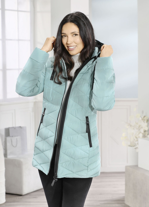 Kurz - Jacke aus recycelten Fasern Ansicht 2 Kurz - Jacke aus recycelten Fasern, in Größe 036 bis 052, in Farbe HELLTÜRKIS Ansicht 2