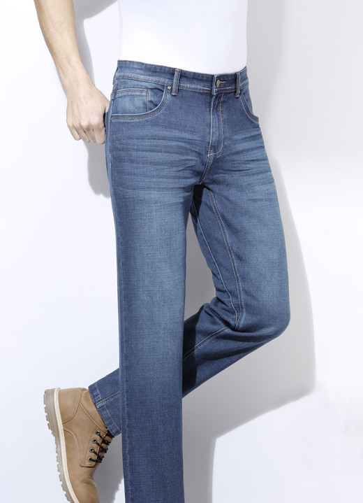 Jeans - Modische Jeans in 3 Farben, in Größe 024 bis 060, in Farbe JEANSBLAU Ansicht 1