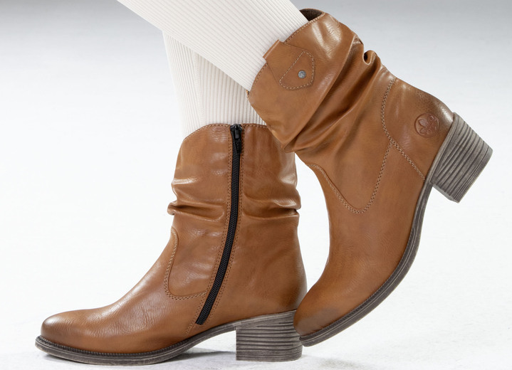 Stiefel & Stiefeletten - Rieker Western-Stiefelette aus weichem Synthetikmaterial mit Raffung, in Größe 036 bis 042, in Farbe SCHWARZ Ansicht 8