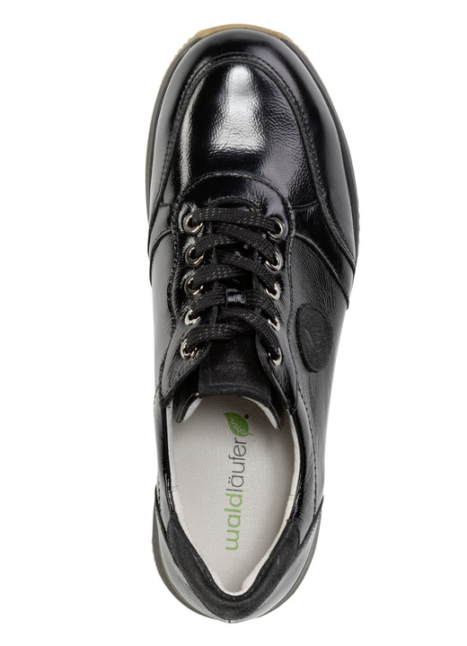 Slipper & Schnürschuhe - Schnür-Sneaker aus genarbtem Nappaleder Ansicht 2 Slipper & Schnürschuhe - Schnür-Sneaker aus genarbtem Nappaleder, in Größe 4 bis 8 1/2, in Farbe SCHWARZ Ansicht 2