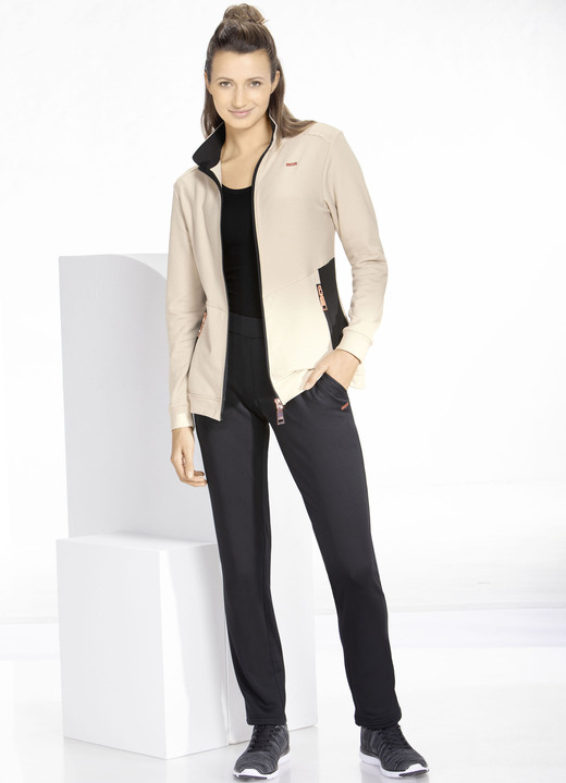 Damenmode - Freizeitanzug von „LPO“ Damenmode - Freizeitanzug von „LPO“, in Größe 019 bis 050, in Farbe BEIGE-ANTHRAZIT