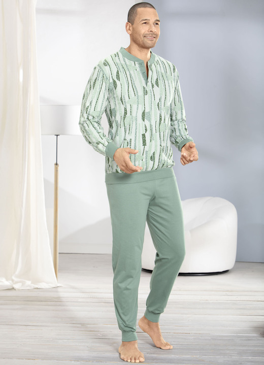 Schlafanzüge - Schlafanzug mit Knopfleiste und Bündchenabschlüssen, in Größe 046 bis 066, in Farbe JADEGRÜN-MINT Ansicht 3
