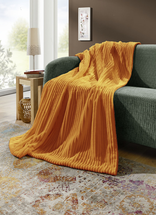 Decken - Wohnaccessoires in feiner Cord-Optik, in Größe 225 (Wohndecke, 150x200 cm) bis 410 (Kissen gefüllt, 50x 50 cm), in Farbe GOLD Ansicht 1