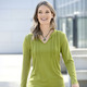 Langarm - Shirt mit Biesen im Vorderteil, in Größe 038 bis 052, in Farbe KIWIGRÜN – Farbe KIWIGRÜN – Ansicht 1