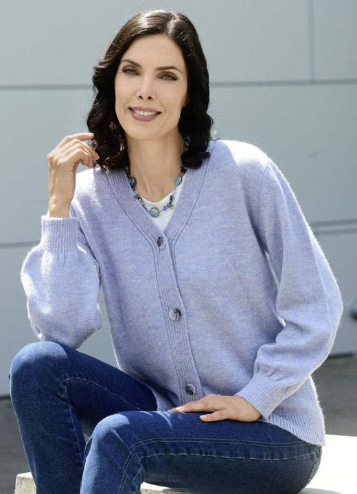 Basics - Strickjacke mit flauschig weichem Griff Ansicht 2 Basics - Strickjacke mit flauschig weichem Griff, in Größe L(44/46) bis XXL(52/54), in Farbe HELLBLAU MELIERT Ansicht 2