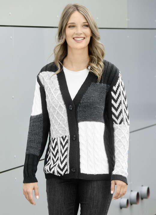 Strickjacken - Strickjacke in Mustermix, in Größe 036 bis 052, in Farbe ANTHRAZIT-WEISS-GRAU MELIERT Ansicht 1