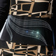 Langarm - Longshirt mit effektvoller Strasszier – Farbe VT:ECRU-CAMEL-SCHWARZ; RT+Ä.: SCHWARZ – Ansicht 2 Langarm - Longshirt mit effektvoller Strasszier, in Größe 038 bis 054, in Farbe VT:ECRU-CAMEL-SCHWARZ; RT+Ä.: SCHWARZ – Farbe VT:ECRU-CAMEL-SCHWARZ; RT+Ä.: SCHWARZ – Ansicht 2