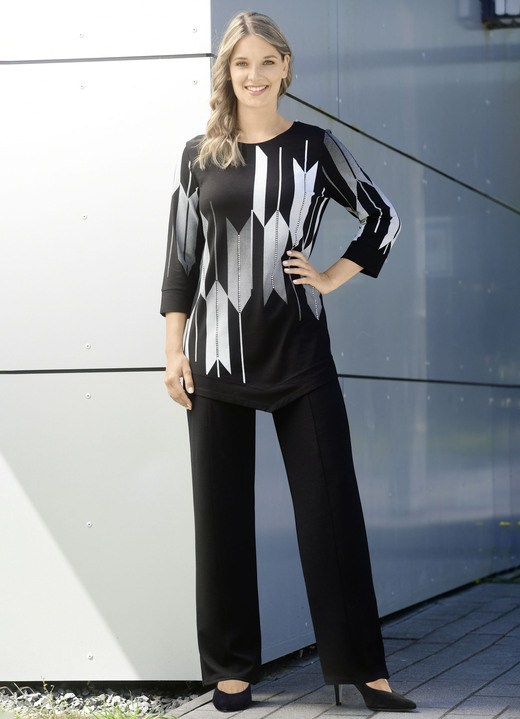 Hosen in Schlupfform - Hose in modischer Weite, in Größe 017 bis 052, in Farbe SCHWARZ Ansicht 3