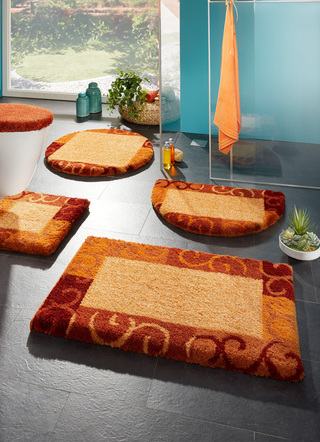 Badgarnituren - Badgarnitur in Supersoft-Qualität, in Größe 100 (Vorleger halbrund, 50/ 80 cm) bis 112 (WC-Deckelbezug, 47/ 50 cm), in Farbe GRAU-ROT – Farbe TERRA – Ansicht 